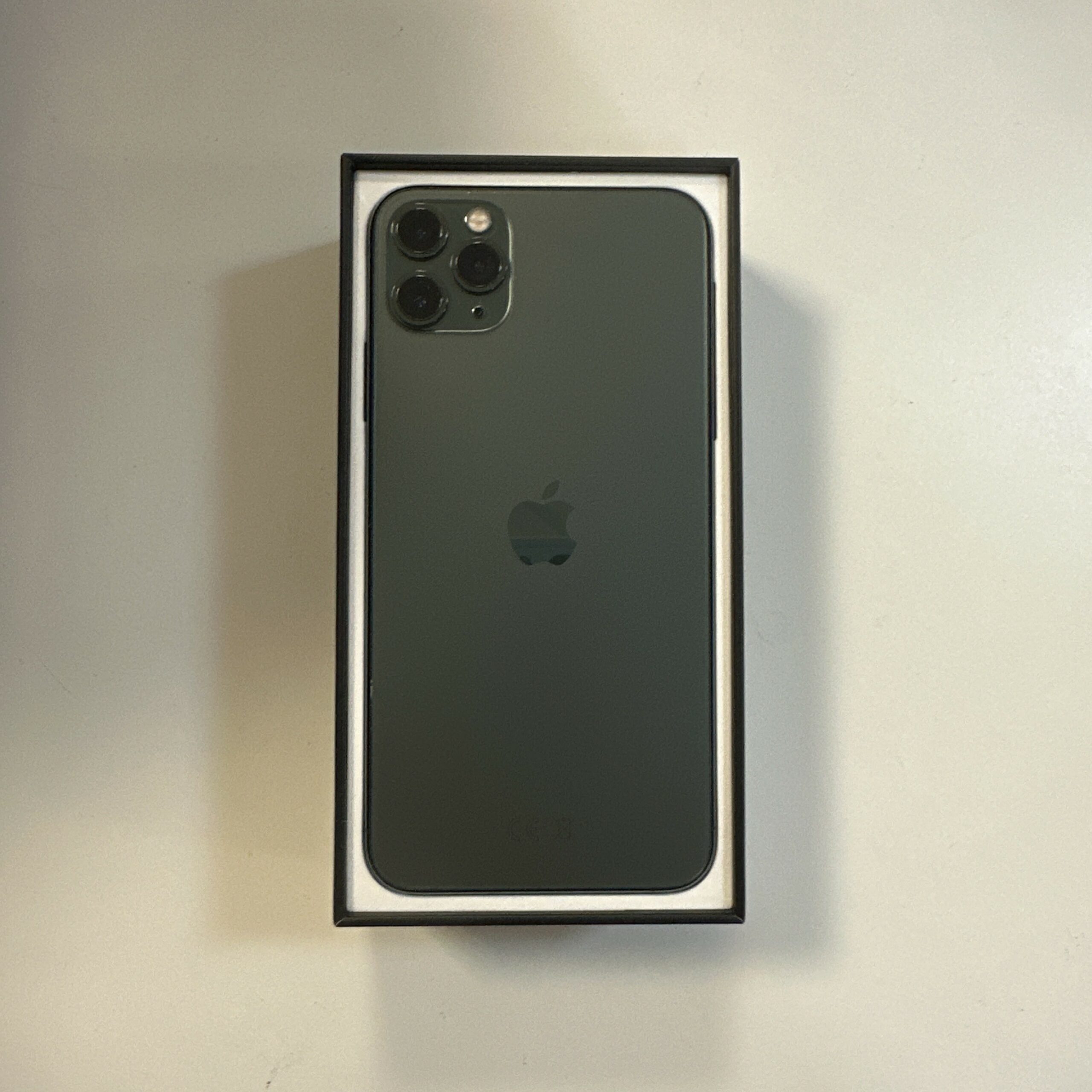 IPHONE 11 PRO MAX 64GB midnight green 1.JPG