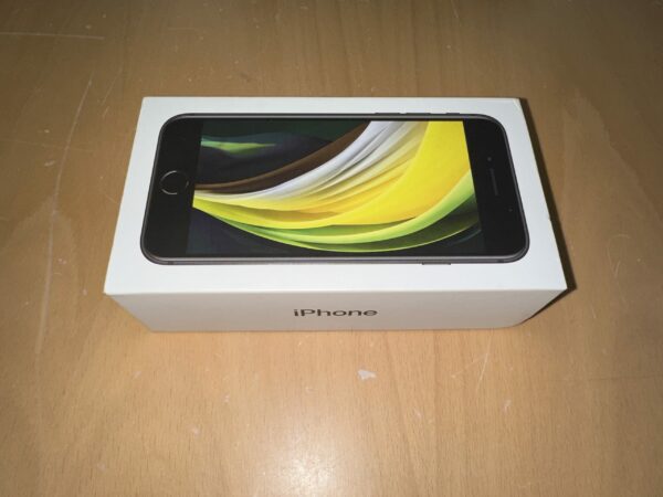 iPhone SE Black 64gb 6.JPG