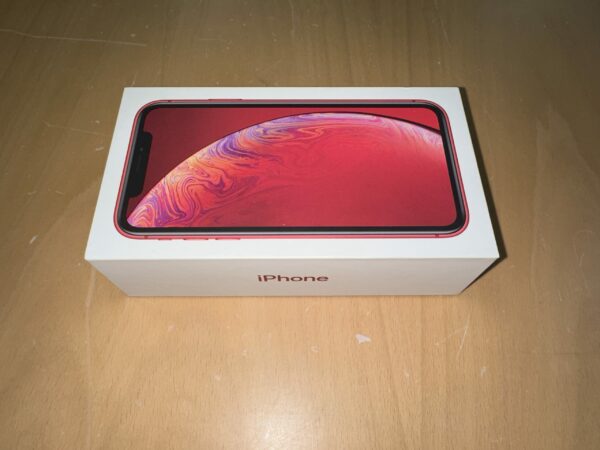 iPhone XR Red 128gb 6.JPG