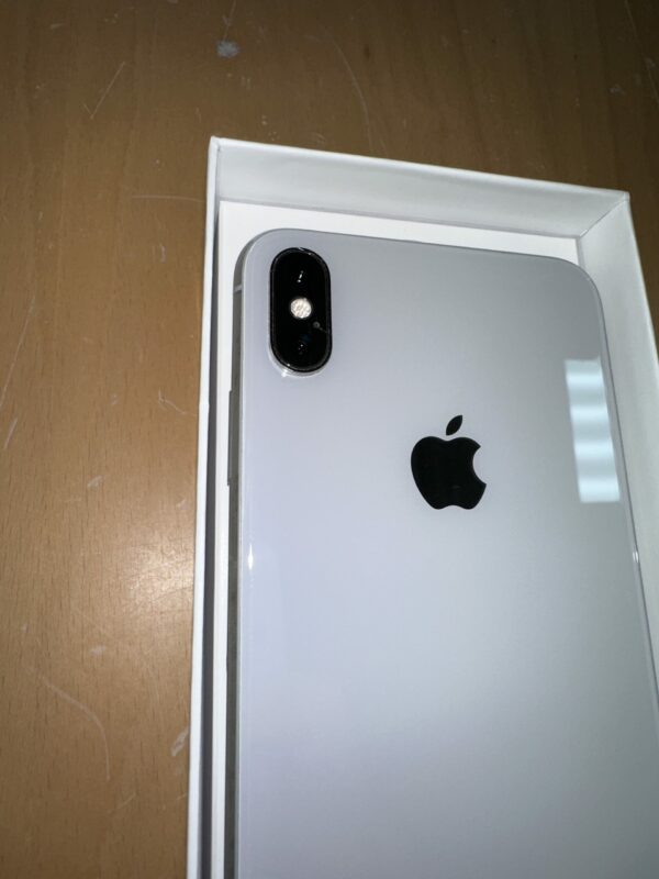 iPhone XS Max 64gb white 3.JPG