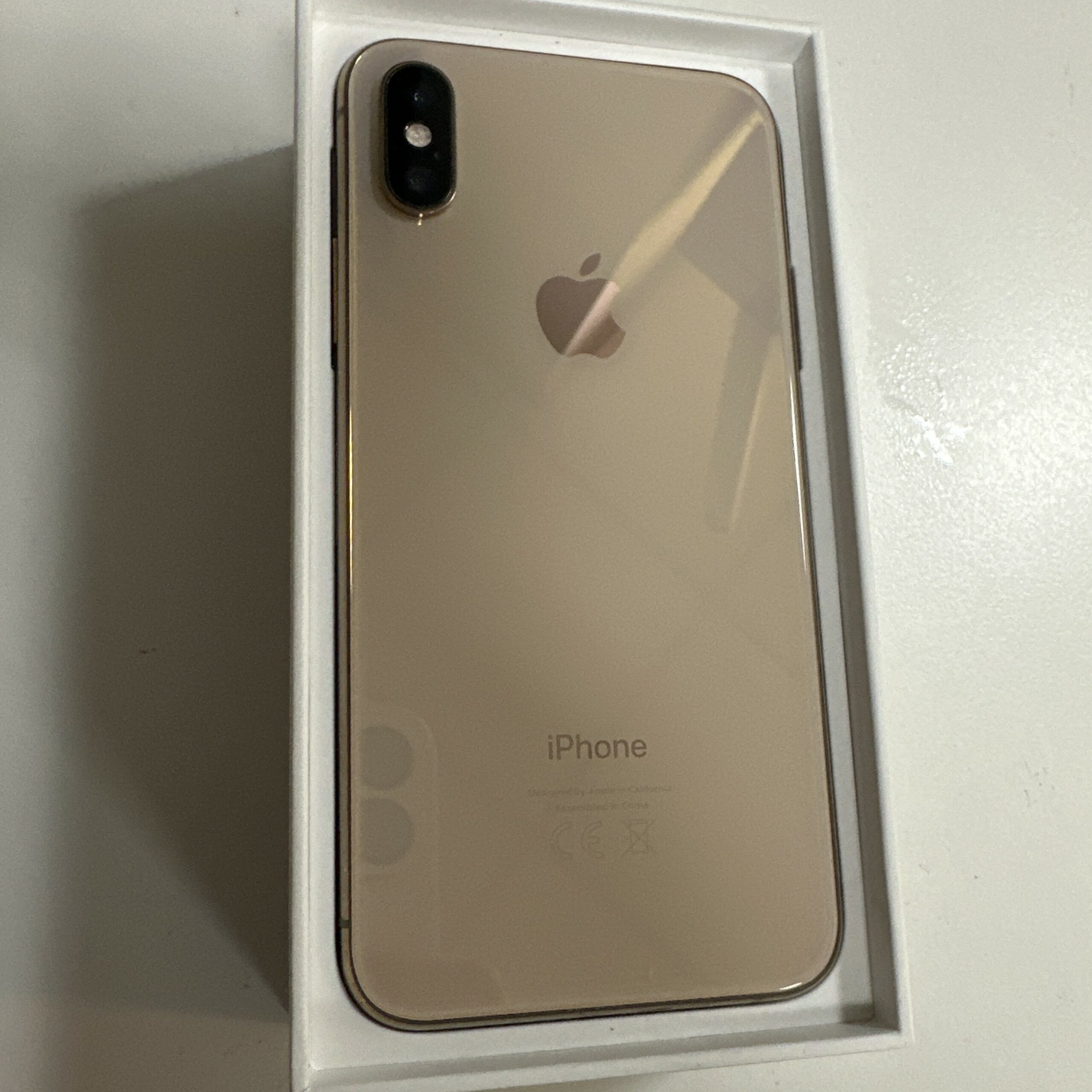 iPhone XS Oro 64gb 1.JPG