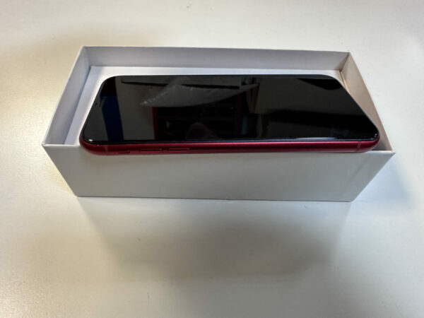 IPHONE XR 256GB red 5.jpg